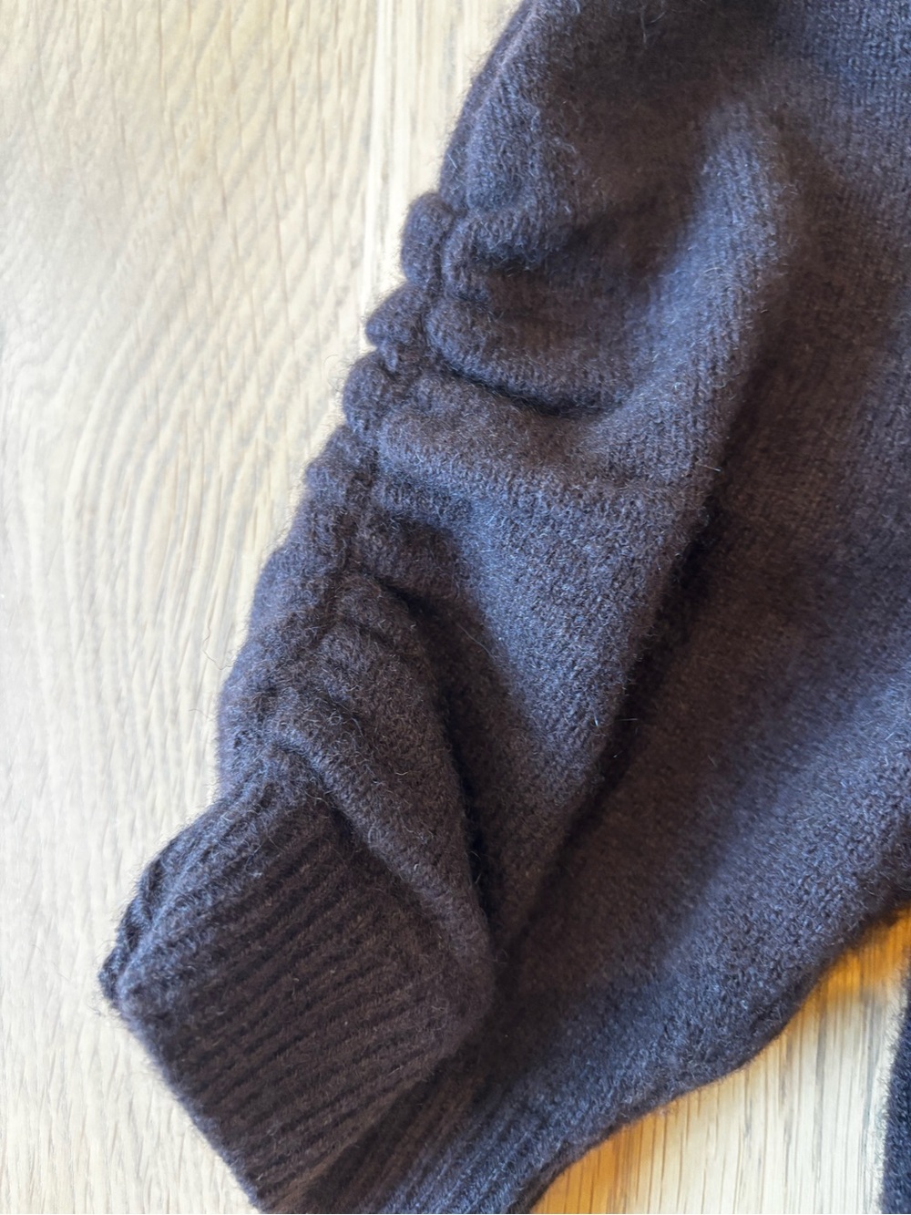 Women’s Puff-Sleeve Crewneck Sweater - Dark Brown by FRAME - Picture 5 of 7